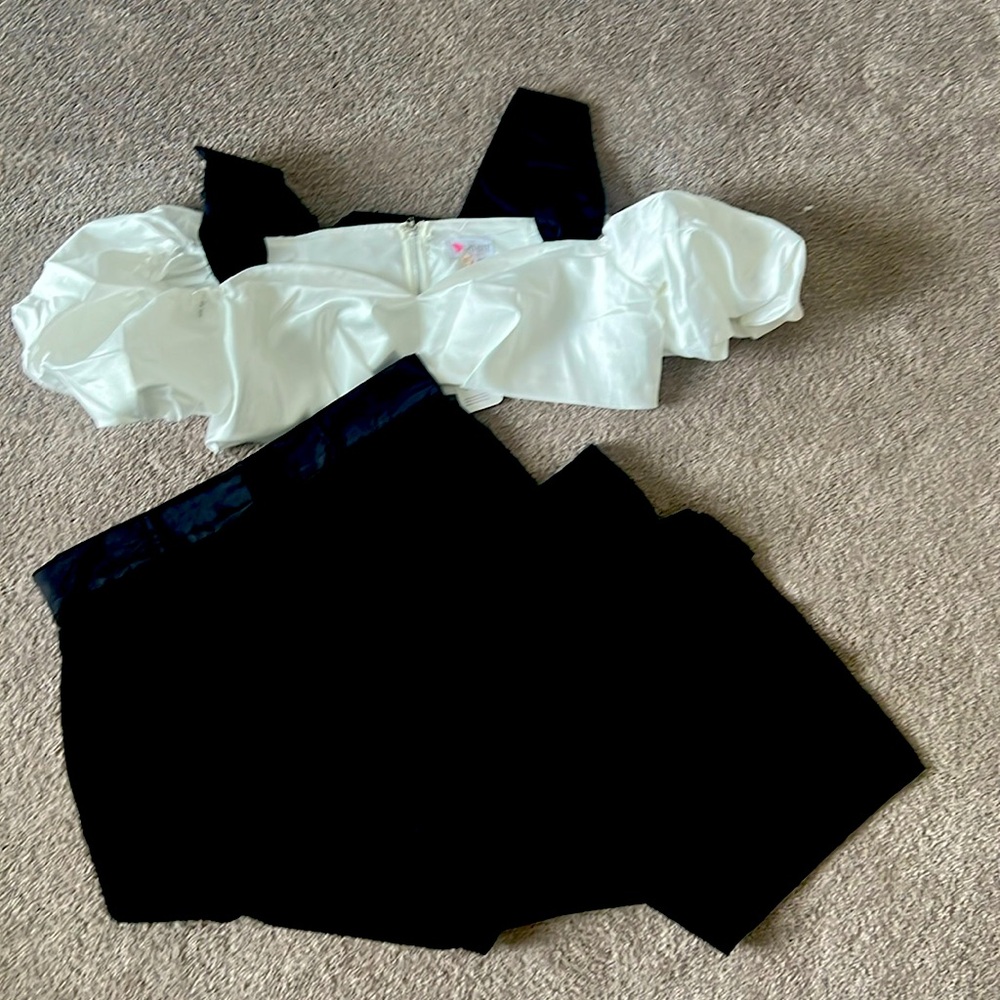L’Atiste two piece pant and crop top set